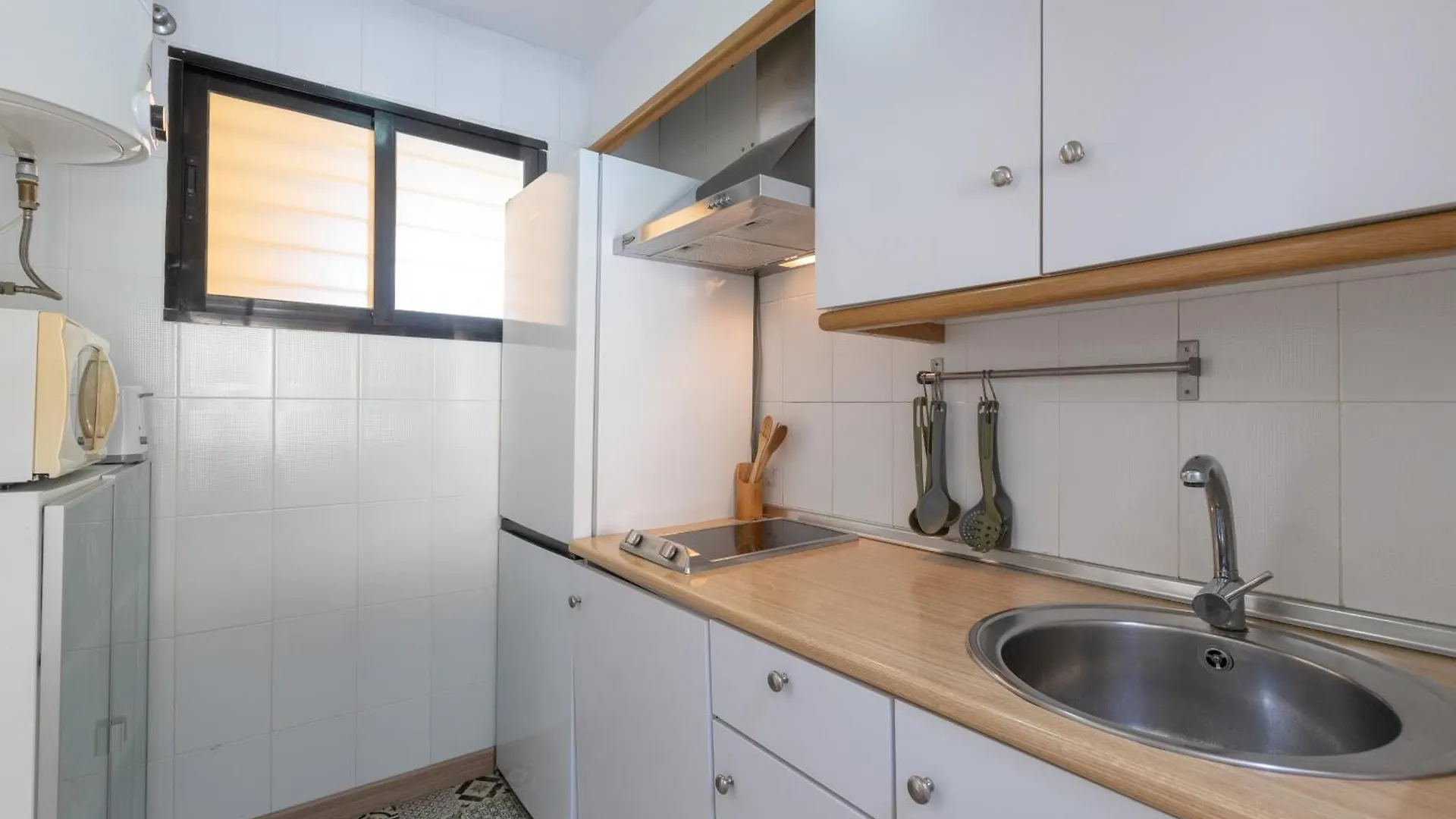 Sun & Beach Apartment Torremolinos 0*,  Spain